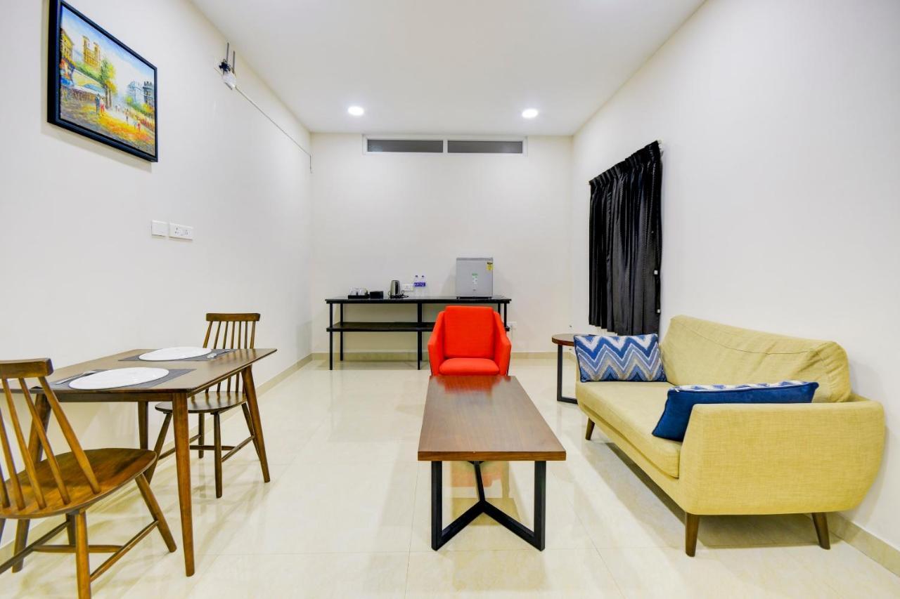 Mayfair Service Apartments Coimbatore Bagian luar foto